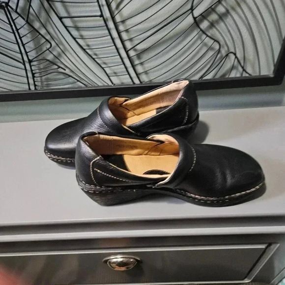 Born  Shoes | Paddock Pebble Black Leather Wedge Clogs Shoes - Picture 15 of 16